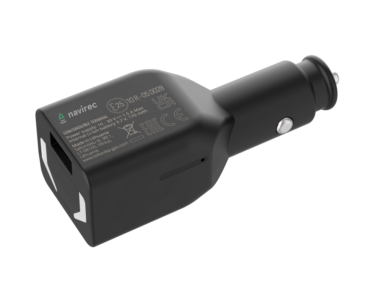 Cigarette lighter GPS tracker